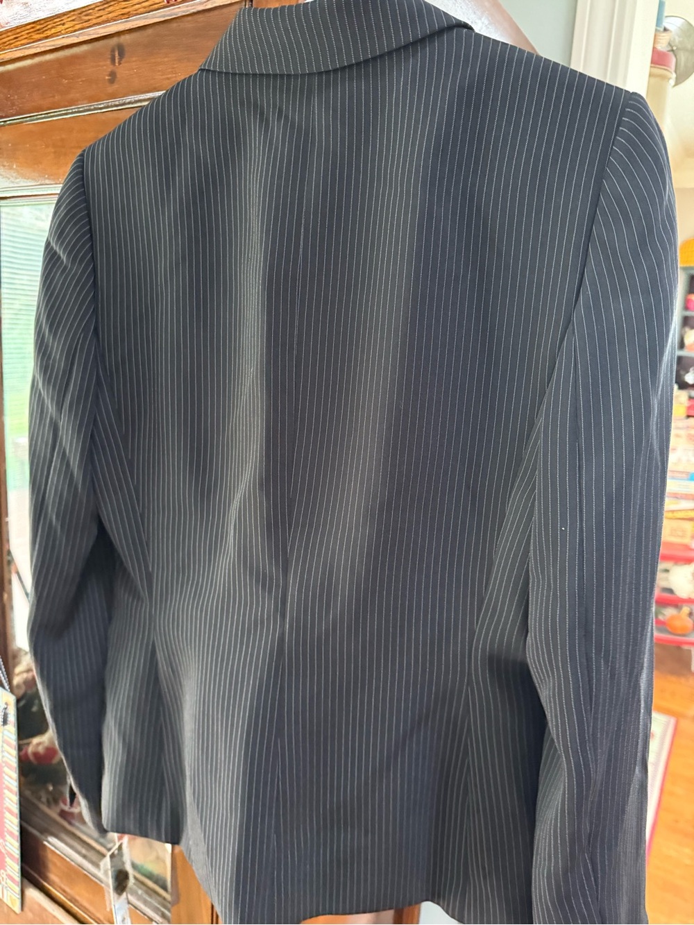 NWT Tahari Black And White, Pinstripe, Blazer Jacket, Size 4 Polyester $100 - Picture 2 of 2